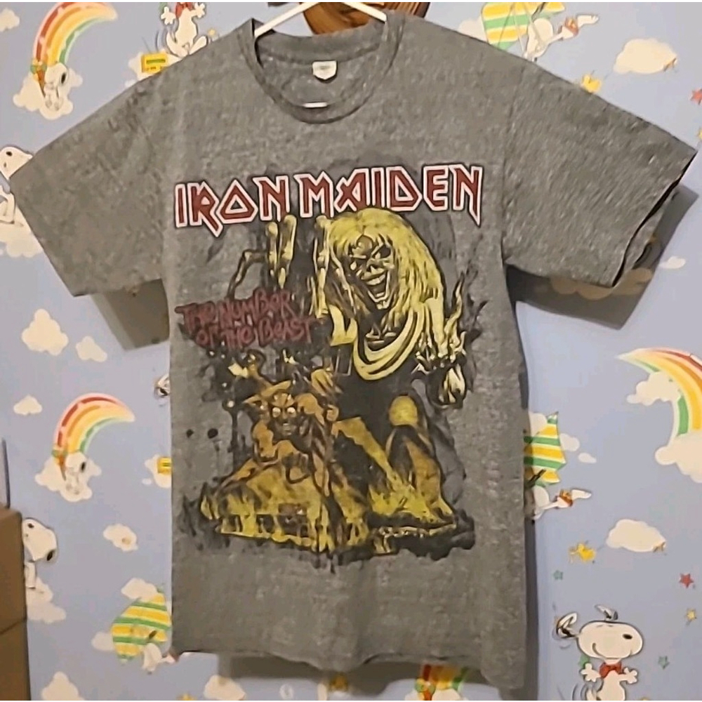 Iron Maiden The Number Of The Beast Album Cover Shirt Size Small USA Fabric